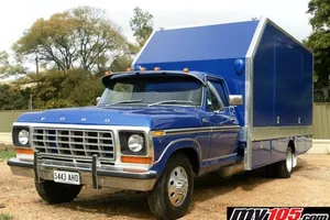 F350 FULLY ENCL. TRANSPORTER